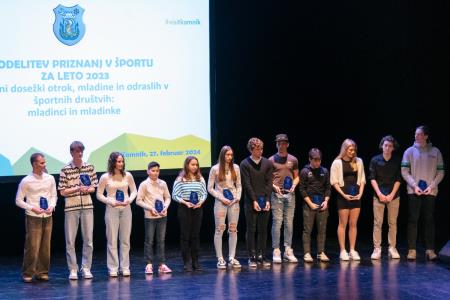 Naj športniki Kamnika za leto 2023 Lovro Planko in Maruša Mišmaš Zrimšek ter ekipa odbojkaric Calcit Volleya (25)